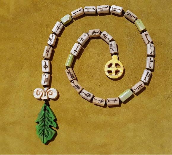 JAPAMALA OGHAN EM MADEIRA (PAGAN PRAYER BEADS)