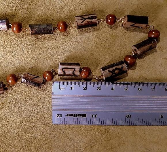 JAPAMALA RÚNICO EM MADEIRA CARVALHO (PAGAN PRAYER BEADS)