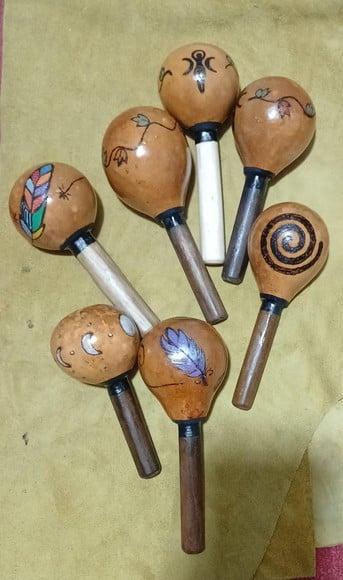 Maraca Mini 17cm Altura Imagens Variadas