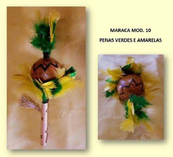 MARACA MOD. 10 PENAS VERDES E AMARELAS