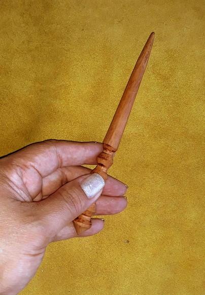 Mini Varinha Cedro Rosa 15cm Mod. 03