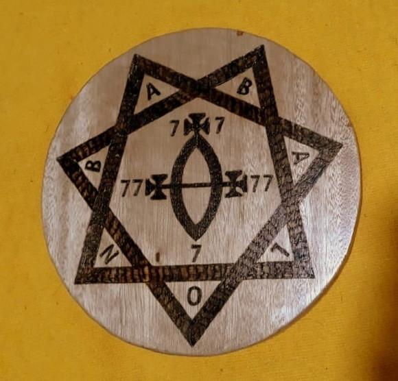PLACA ESTRELA DE BABALON 28CM