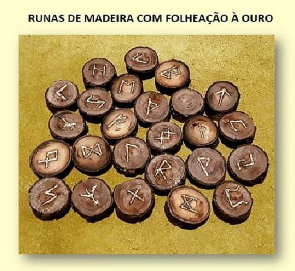 Runas de Madeira Folheação a Ouro 25 Peças