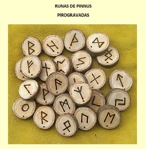 Runas de Pinnus 25 Peças
