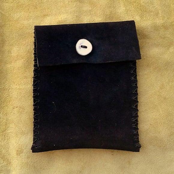 SAQUINHO EM COURO PRETO MOD. 06 18x15