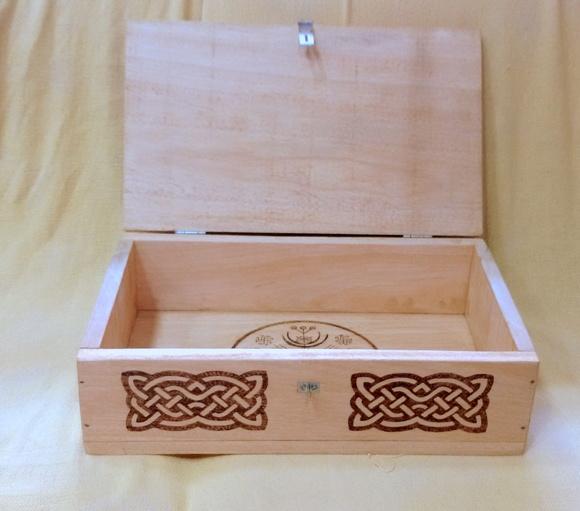 SPELLBOX / CAIXA DE MADEIRA ARVORE DA VIDA 28X15X50