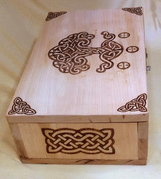SPELLBOX / CAIXA DE MADEIRA ARVORE DA VIDA 28X15X50