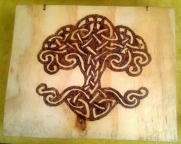 SPELLBOX / CAIXA MÁGICA RÚNICA 24X5X30