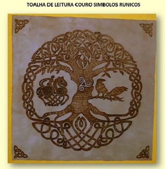 TOALHA DE LEITURA COURO SIMBOLOGIA RÚNICA 60CM X 60CM