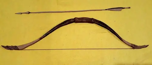 ARCO E FLECHA DECORATIVO EM MADEIRA 1,20CM