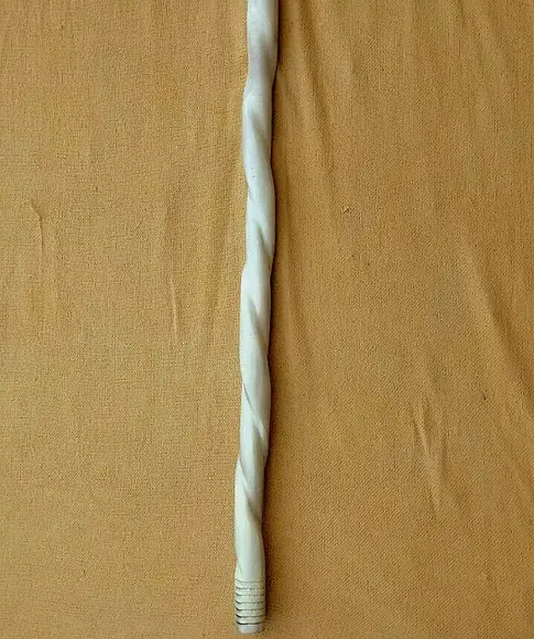 Cajado de Oxalá Entalhado e Pintado 1m80cm