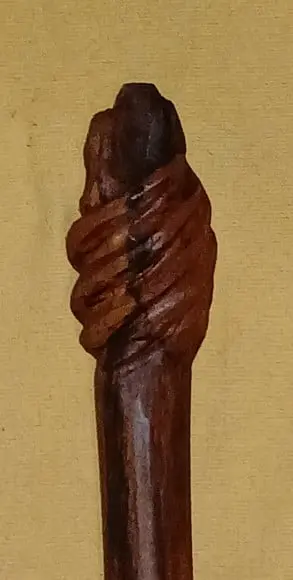 Cajado Gandalf Entalhado em Itaúba 180cm