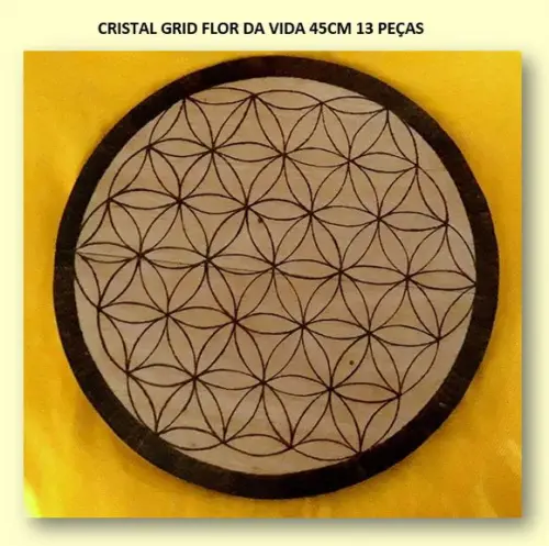 Cristal Grid em Cedro Amarelo 45cm Flor da Vida