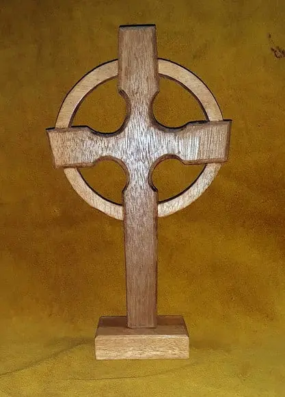 Cruz Celta em Madeira -25 cm