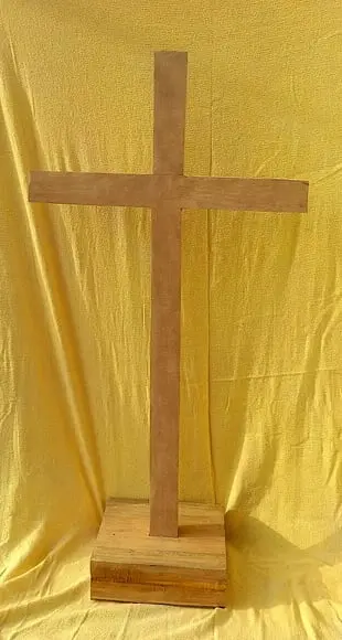Cruz em Madeira - 1m x 60cm x 6cm