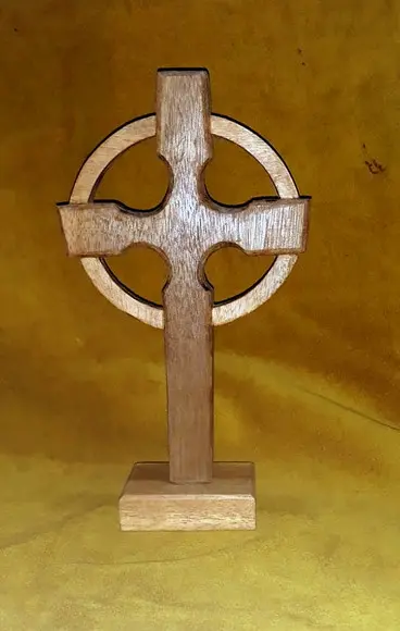 Cruz Celta em Madeira -25 cm