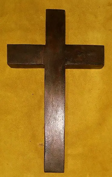 CRUZ EM MADEIRA PERSONALIZADA - 30cm