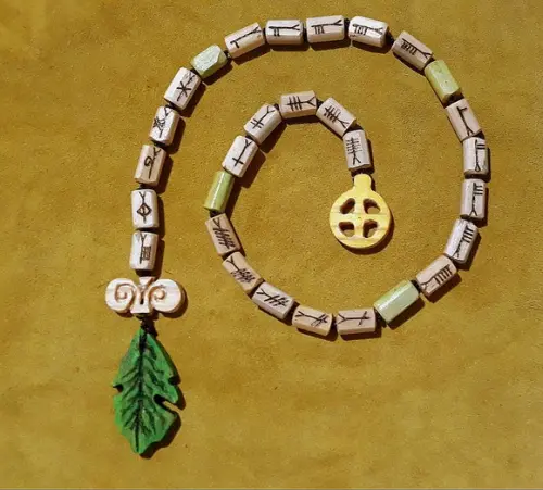 JAPAMALA OGHAN EM MADEIRA (PAGAN PRAYER BEADS)