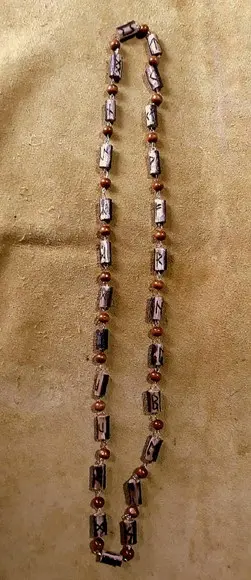 JAPAMALA RÚNICO EM MADEIRA CARVALHO (PAGAN PRAYER BEADS)