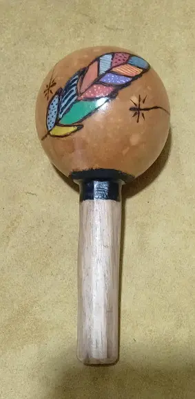 Maraca Mini 17cm Altura Imagens Variadas
