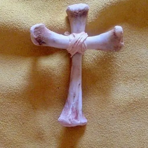 Pingente Cruz Osso de Boi 7cm