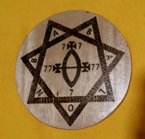 PLACA ESTRELA DE BABALON 28CM