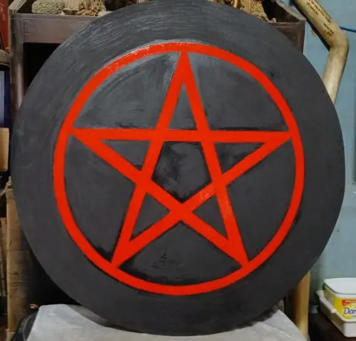 Placa Pentagram 80x80x2cm Pintada Preto/vermelho
