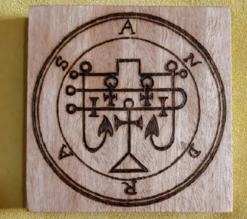 PLACA SIGILO DE ANDRAS 28CM (REDONDA OU QUADRADA)