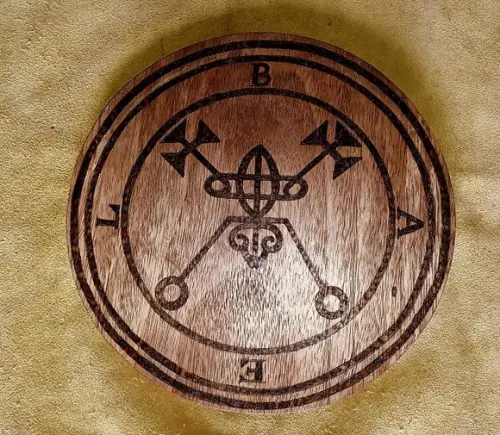 PLACA SIGILO DE BELZEBÚ / BAEL 28CM
