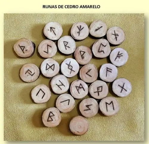 Runas de Cedro Amarelo 25 Peças
