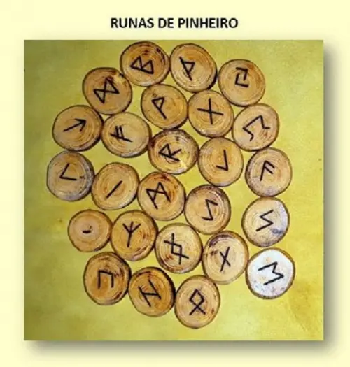 Runas de Pinheiro 25 Peças