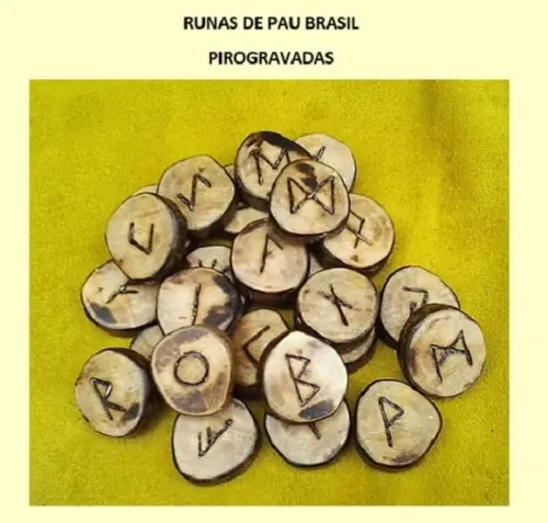 Runas de Pau Brasil 25 Peças