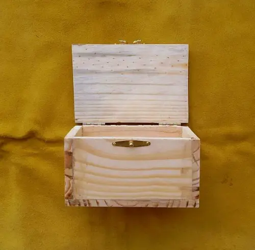 SPELLBOX / CAIXA DE MADEIRA DESENHADA 10X10X17