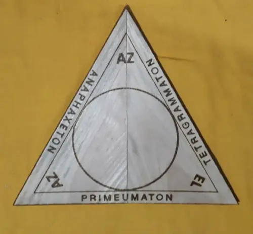 TRIANGULO DE INVOCAÇÃO GOETHIA 60 X 60X 51