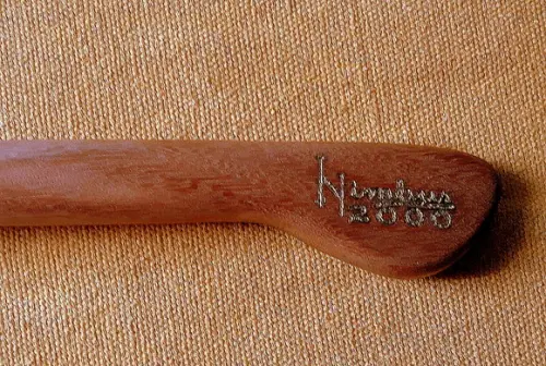 Vassoura de Bruxa Réplica Nimbus 2000 120cm