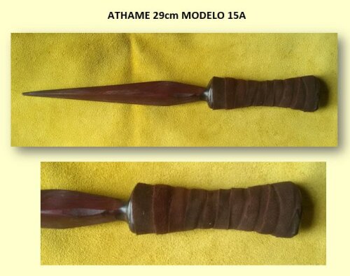 Athame de madeira personalizado com cabo forrado em couro 28cm