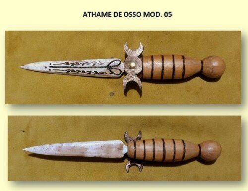 Athame de Osso Cabo de Madeira Triluna Mod 05