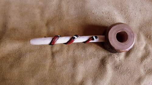 CACHIMBO DE JUREMA PRETA PERSONALIZADA COBRA CORAL ENTALHADA