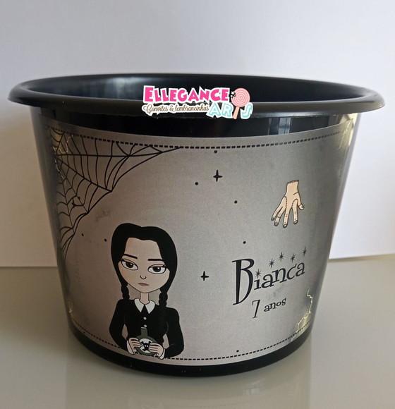 Balde de Pipoca Wandinha Addams/ Família Addams