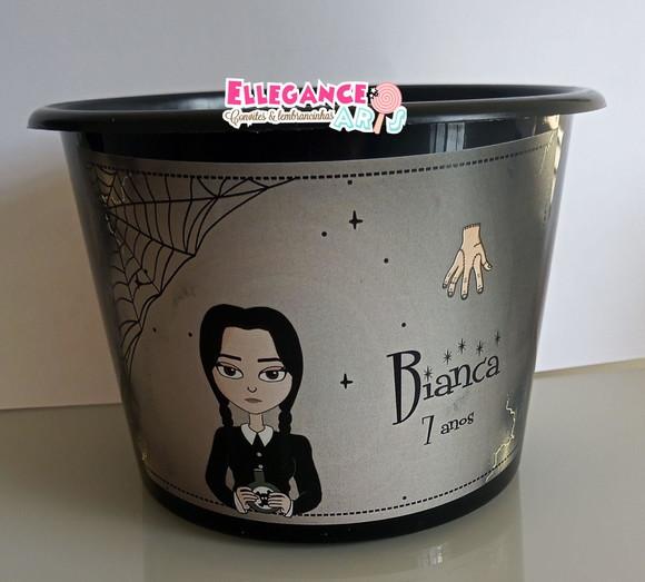 Balde de Pipoca Wandinha Addams/ Família Addams