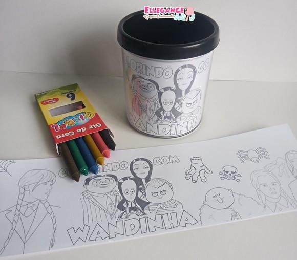 Caneca para Colorir Wandinha