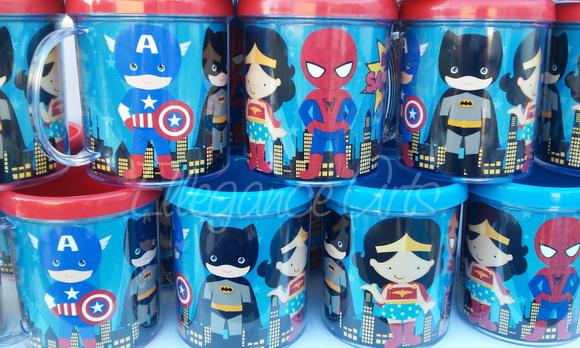 Caneca Super Heróis