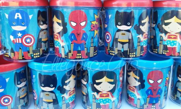 Caneca Super Heróis