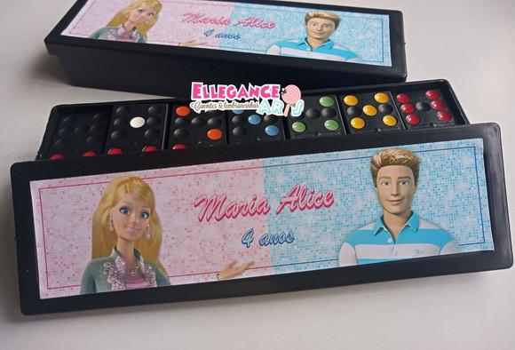 Dominó Barbie e Ken