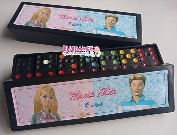 Dominó Barbie e Ken