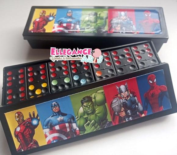 Dominó os Vingadores