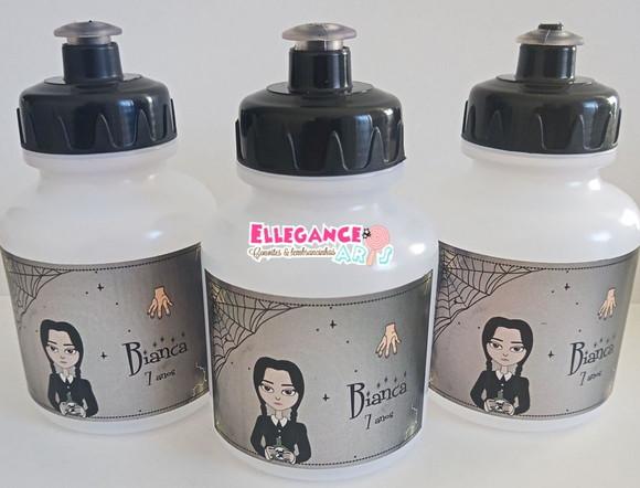 Garrafinha Squeeze Wandinha Addams/familia Addams
