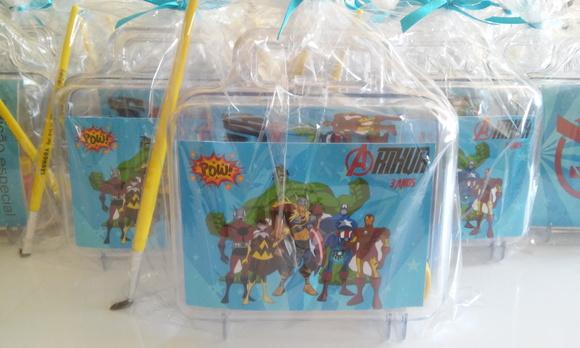 Lembrancinha OS VINGADORES (Kit pintura)