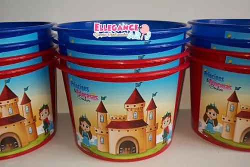 Balde de Pipoca Príncipes e Princesas do Reino