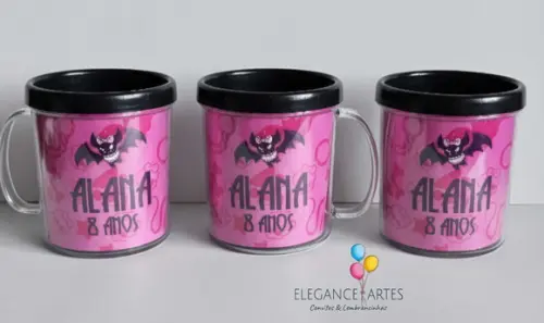 Caneca Draculaura